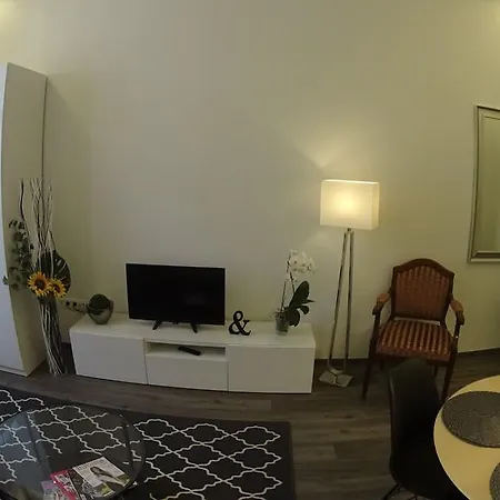 Nila Opera Apartment Budapest