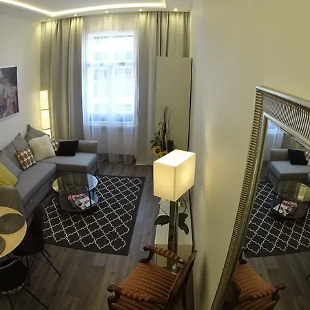 Apartment Nila Opera *